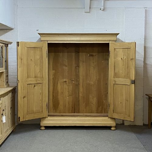 fig 1. Lovely Antique Pine French Wardrobe (Dismantles)