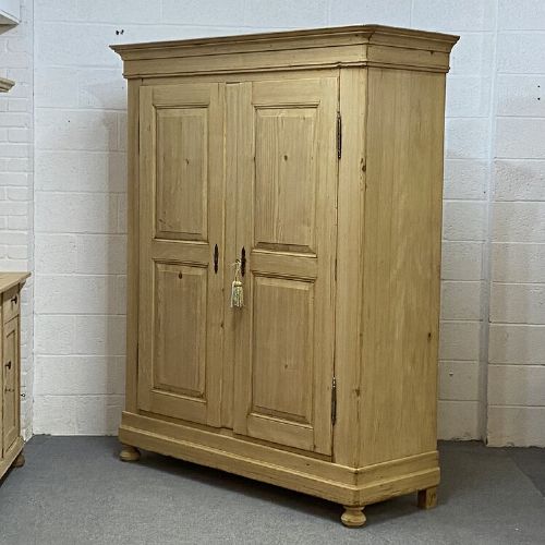 fig 2. Lovely Antique Pine French Wardrobe (Dismantles)