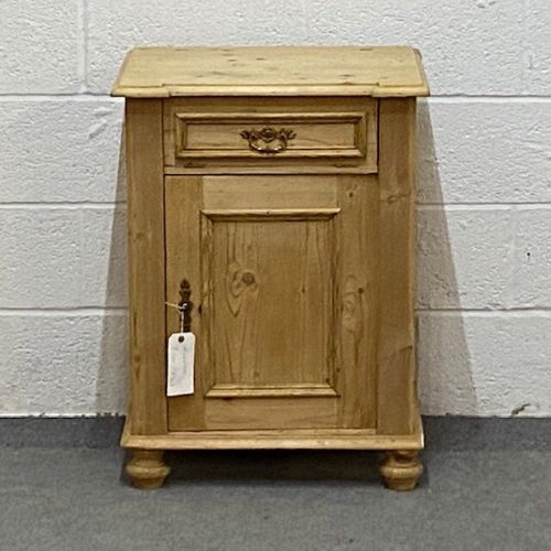 Antique Continental Pine Wash Stand