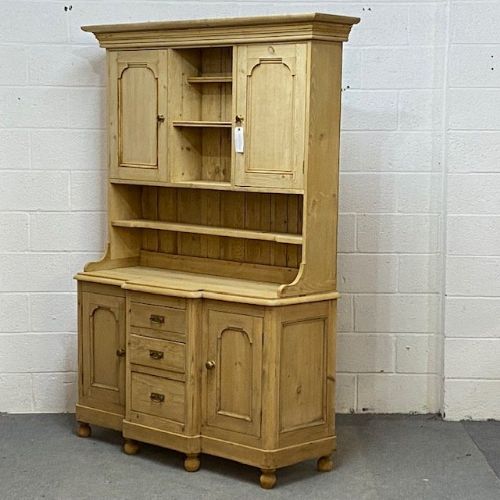 fig 1. ENGLISH VICTORIAN PINE FARMHOUSE DRESSER