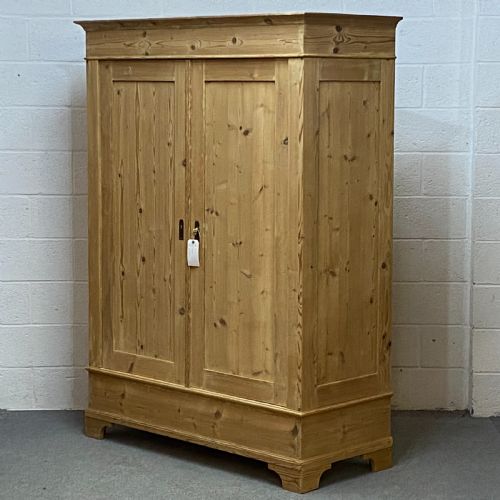 fig 2. OLD PINE DOUBLE WARDROBE C.1920 (DISMANTLES)