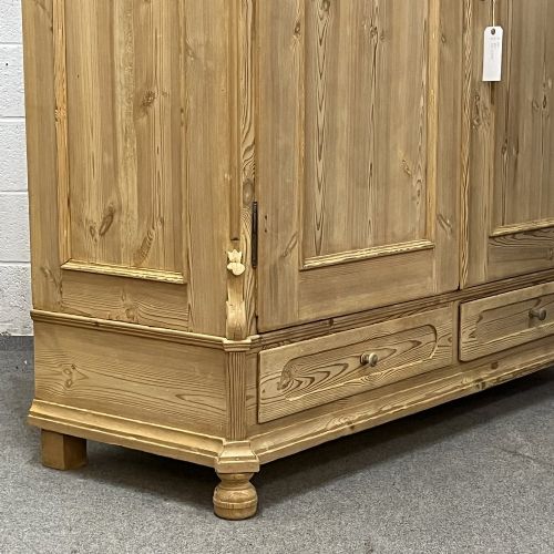 fig 1. A STUNNING LARGE DOUBLE ANTIQUE PINE WARDROBE (DISMANTLES)