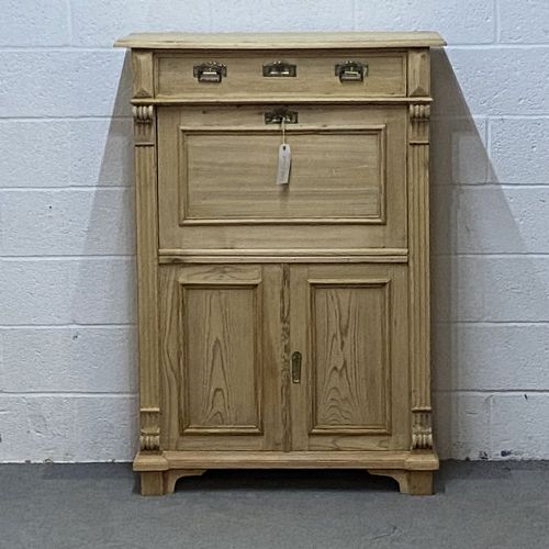 Charming Old Pine Bureau C.1902's