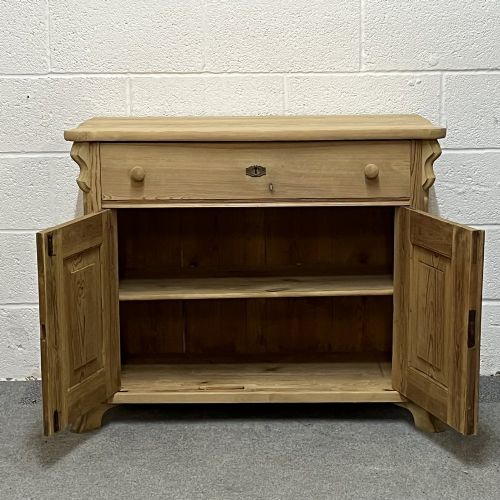 fig 1. SMALL ANTIQUE PINE DRESSER BASE