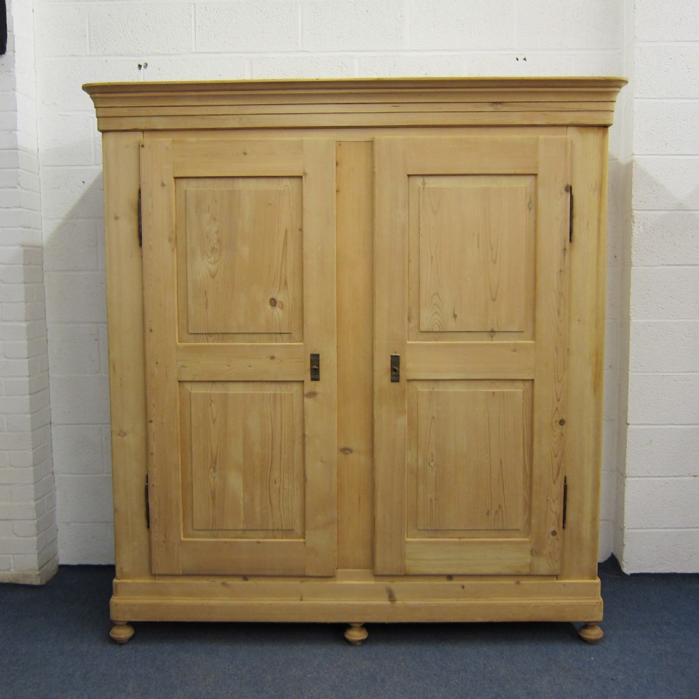 Very large antique pine wardrobe - dismantles