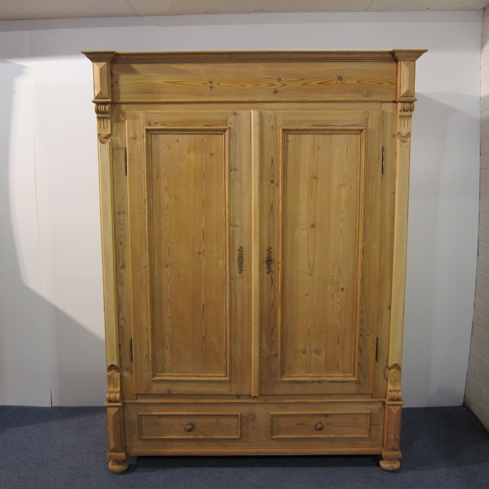 Old pine double pine wardrobe (dismantles) 