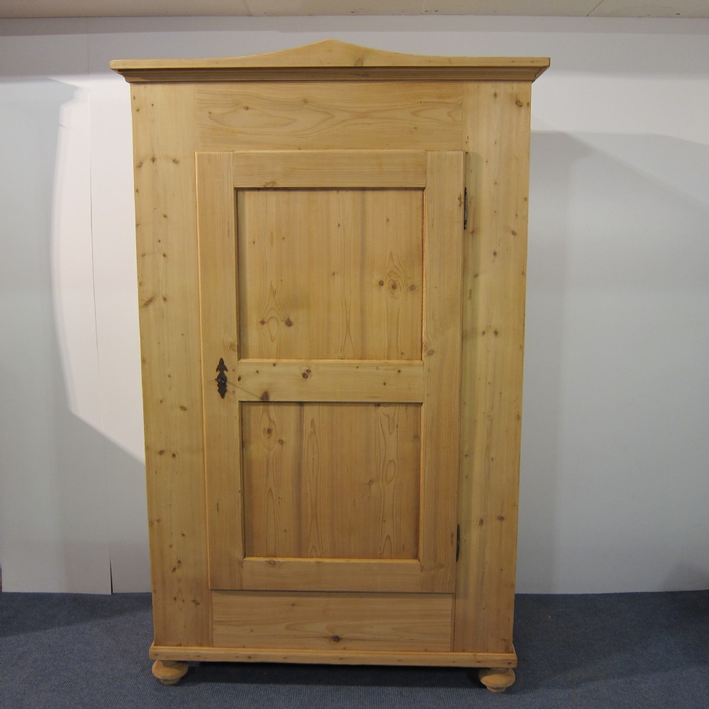 Antique pine 1 piece wardrobe with 1 door