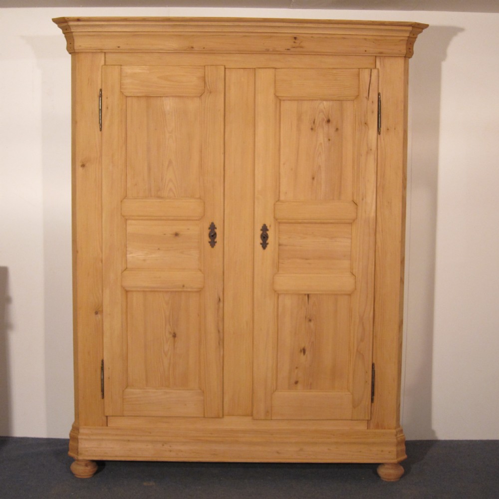 Large old French wardrobe which dismantles