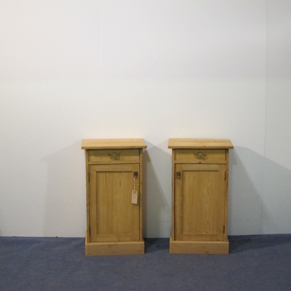 Pair of antique pine bedside cupboards - Circa 1920's
