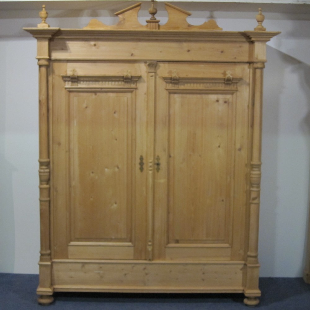 Stunning large antique wardrobe C.1900's