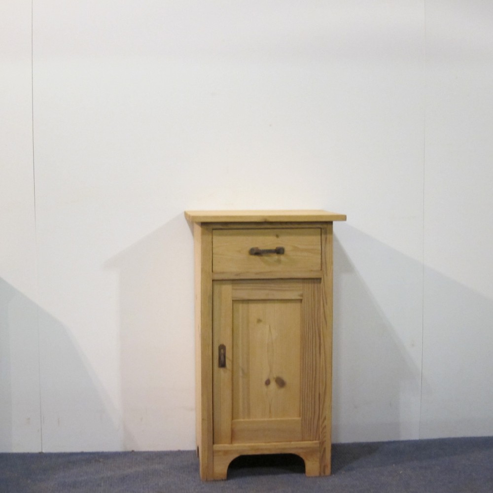 Antique Pot Cupboard c.1920