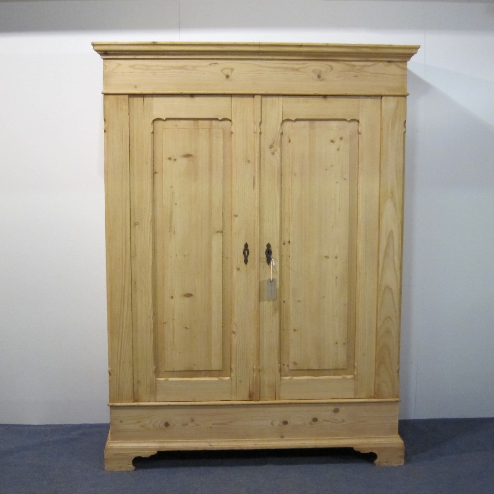 Classic Continental Antique Double Door Wardrobe c.1910 