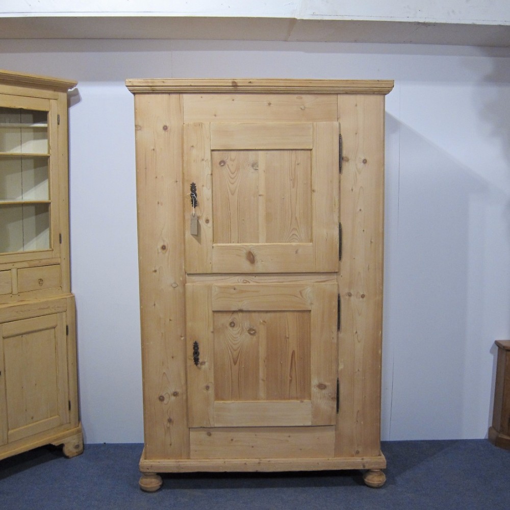 Large Antique Pine Linen Storage Cupboard c.1915