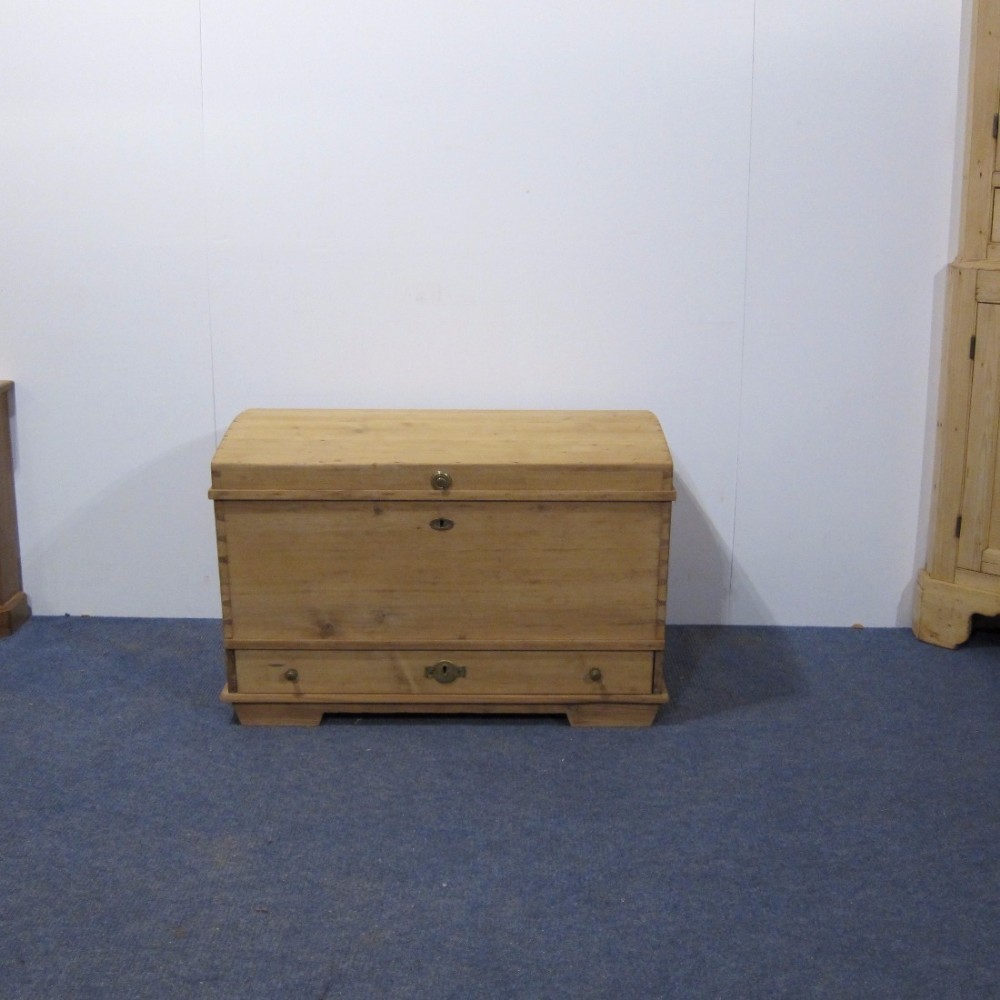 Antique Pine Mule Chest 