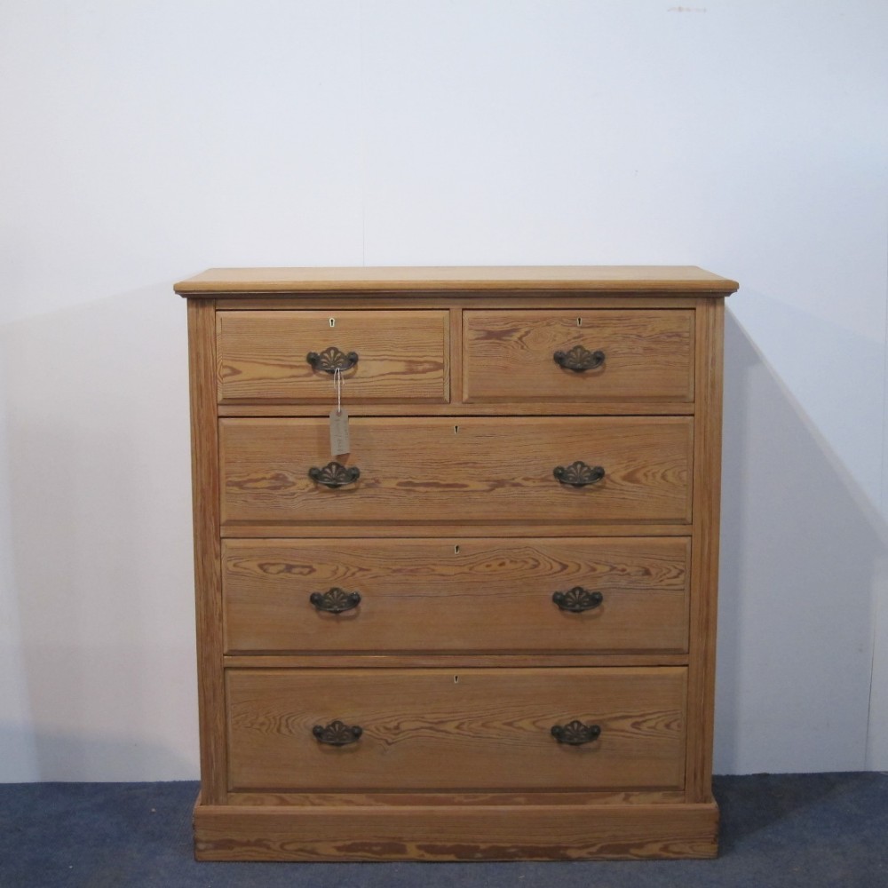 Large Art Nouveau Pine Chest of Drawers c.1910