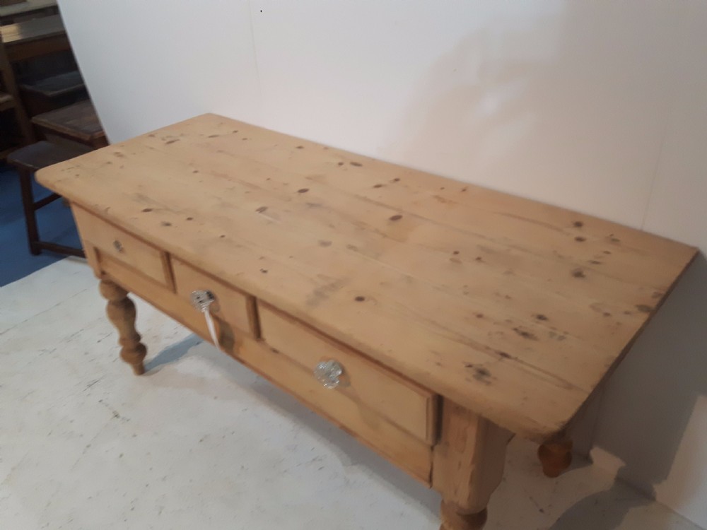 Victorian Pine Farmhouse Preparation Table  View VI