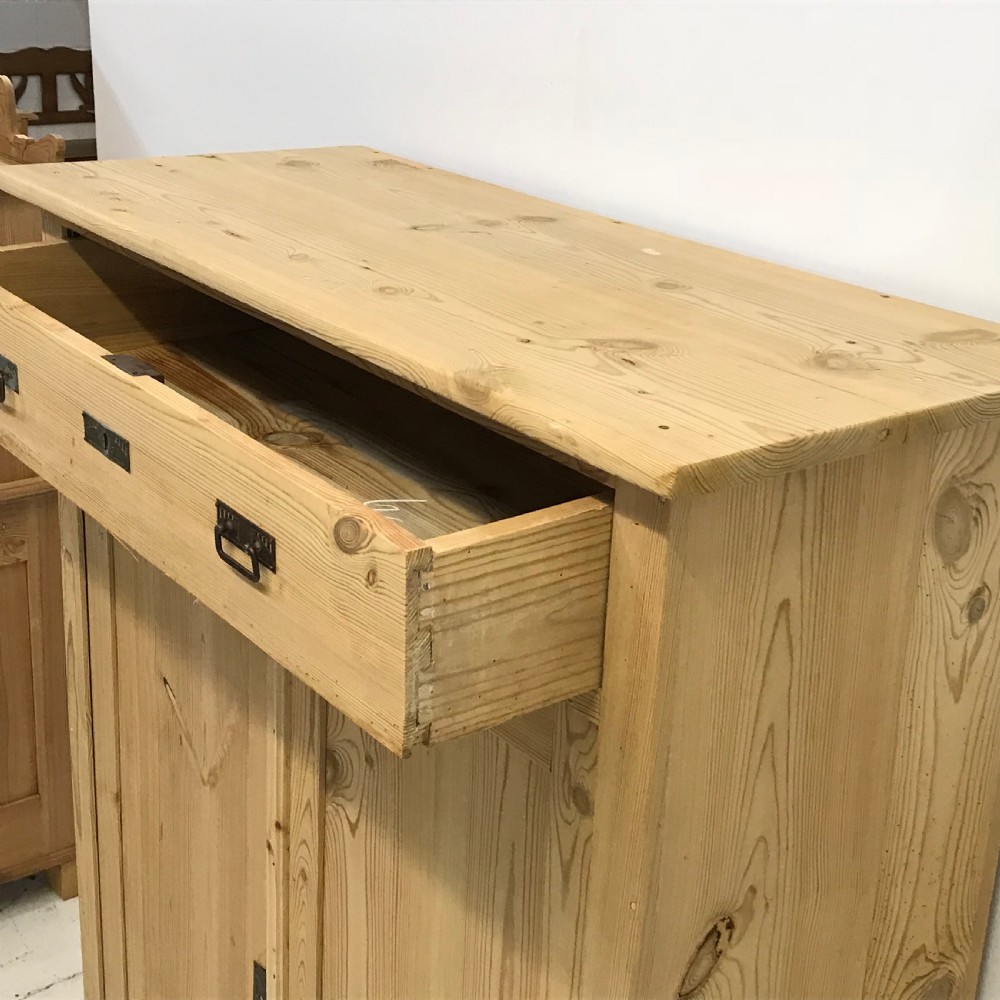 ANTIQUE PINE LINEN CUPBOARD  View V