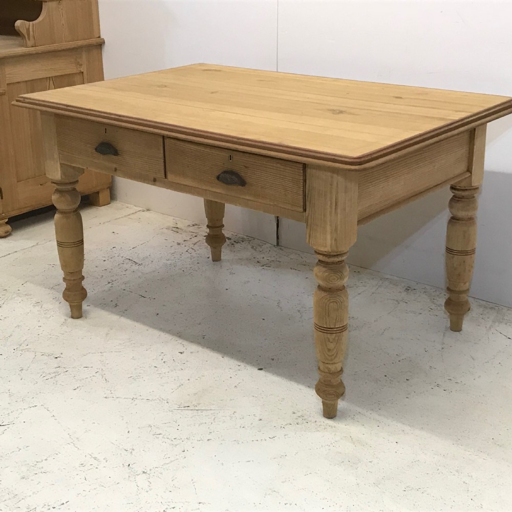 Old English Pine Country Kitchen Table  View V