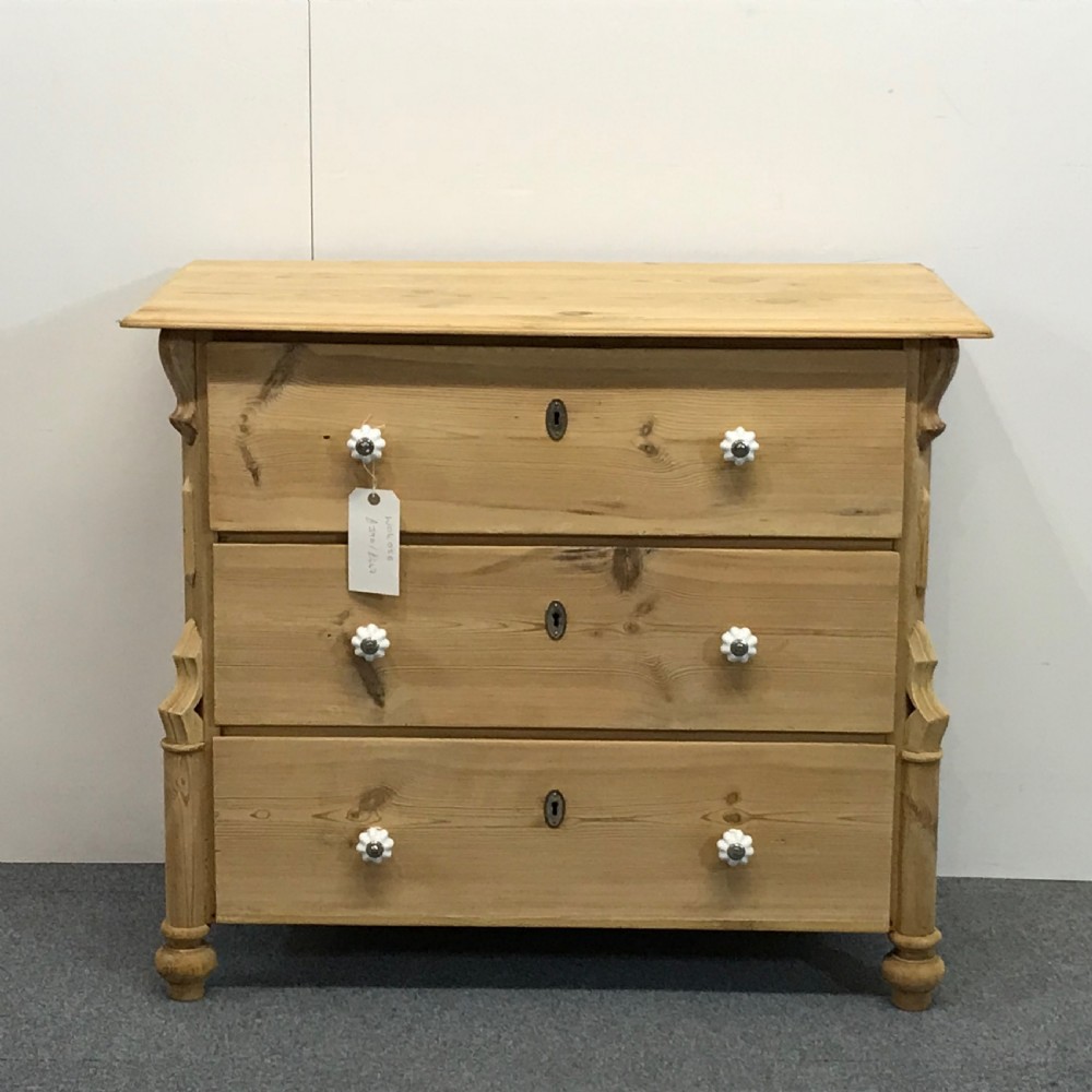 Small Old Pine Chest of Drawers c.1915