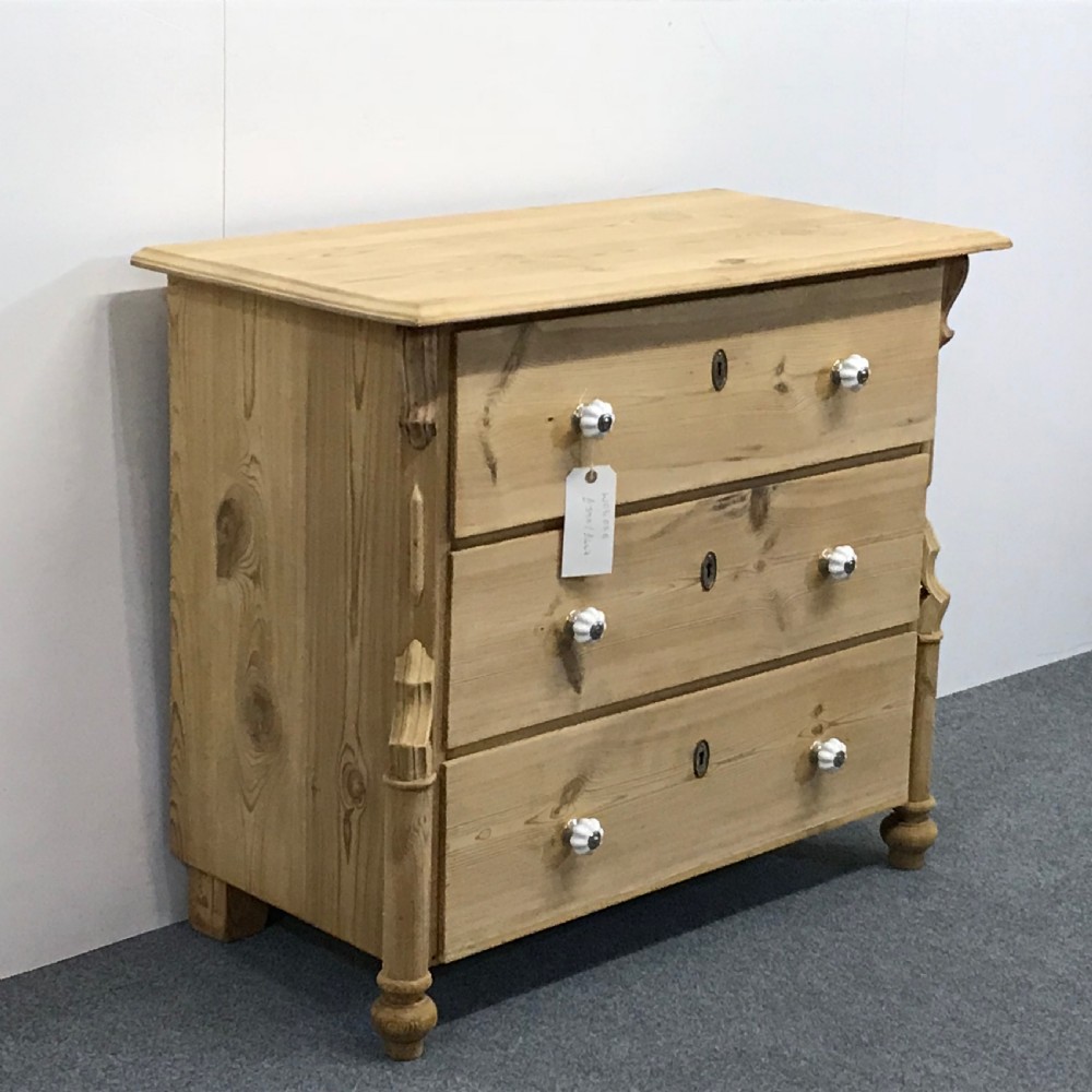 Small Old Pine Chest of Drawers c.1915 View II