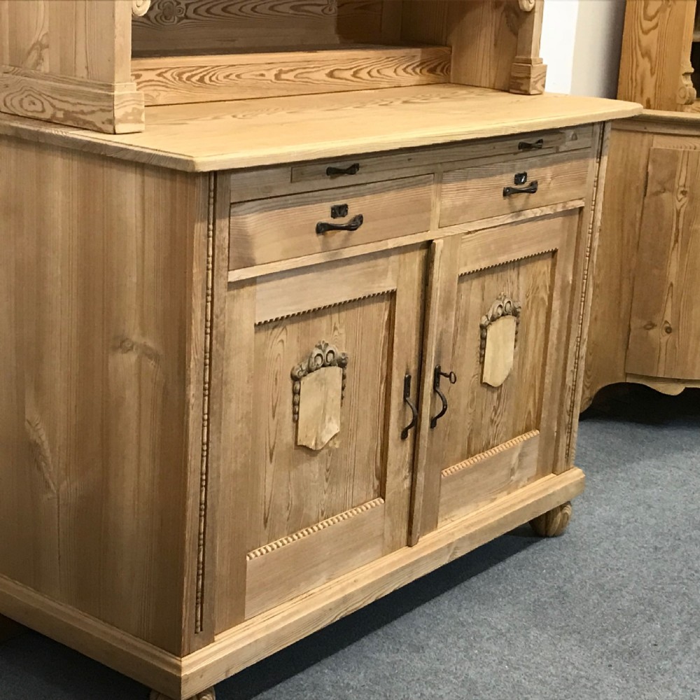 Large Old Pine German Dresser c.1925 View IX