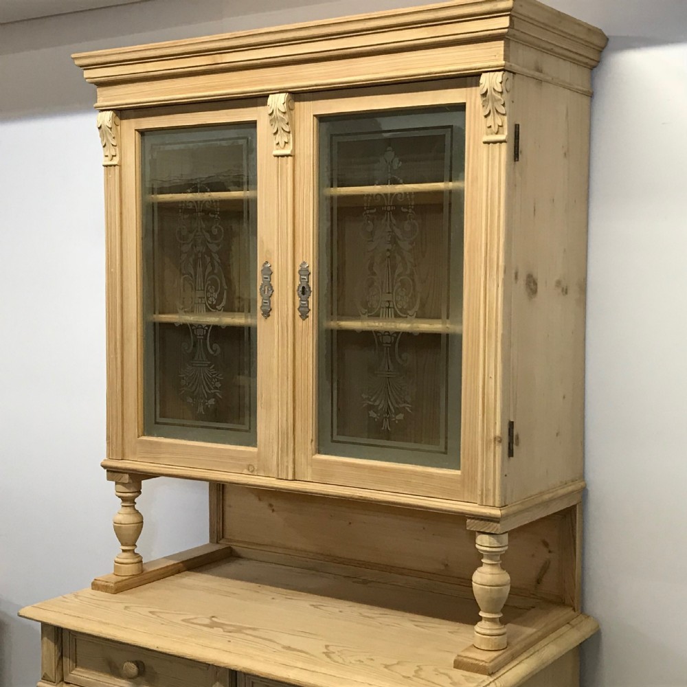 LOVELY EXAMPLE OF AN ART NOUVEAU PINE DRESSER C.1910 View VI