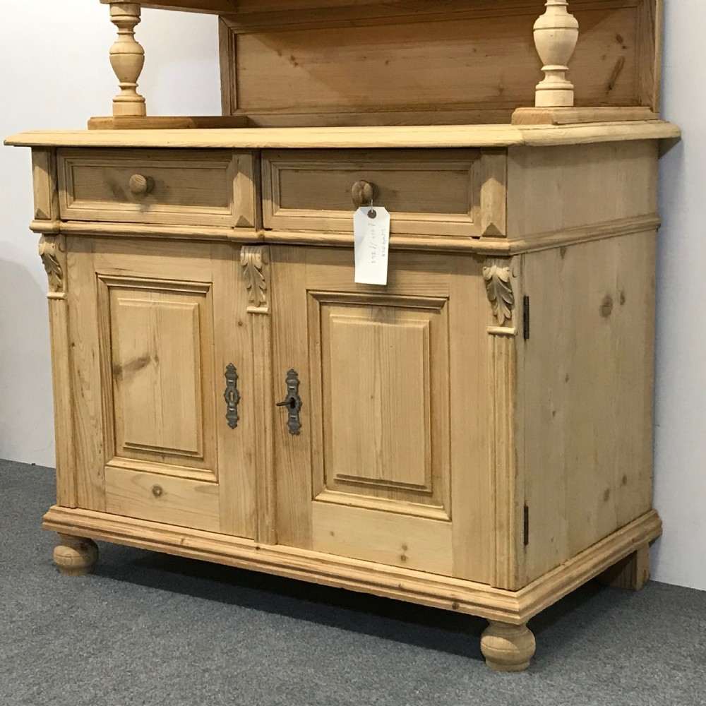 LOVELY EXAMPLE OF AN ART NOUVEAU PINE DRESSER C.1910 View VII