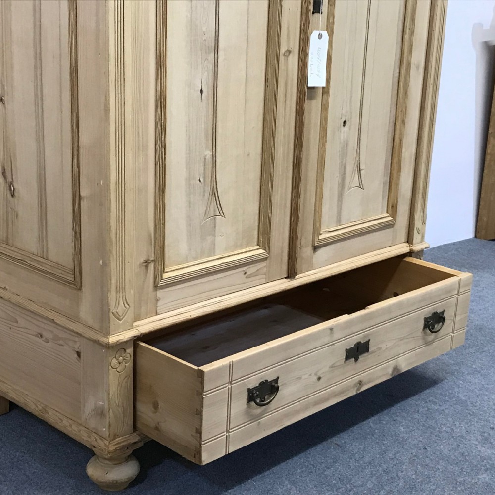 Small & Deep Double Door Antique Pine Wardrobe View VIII