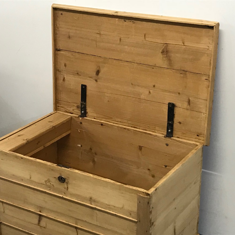 LARGE OLD PINE MULE CHEST C.1900 View V