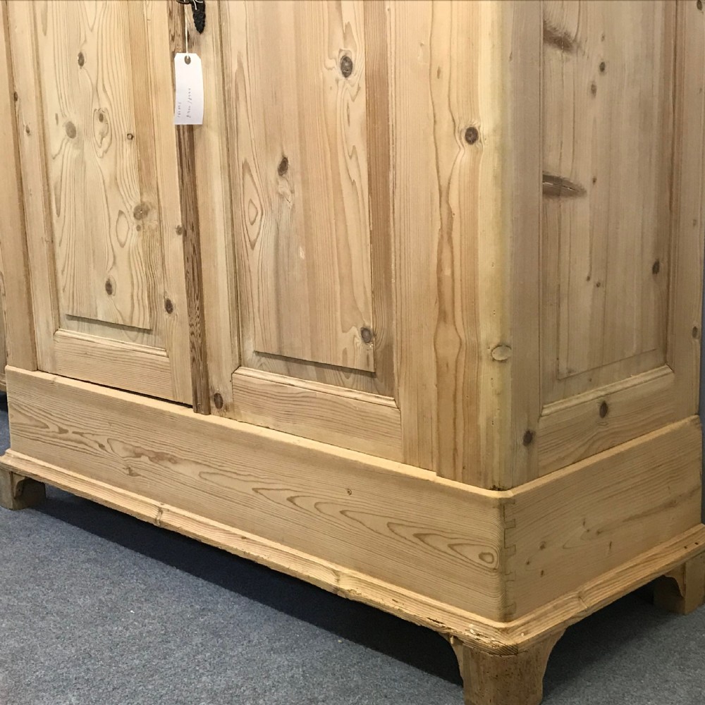Large Antique Pine Double Wardrobe View VII