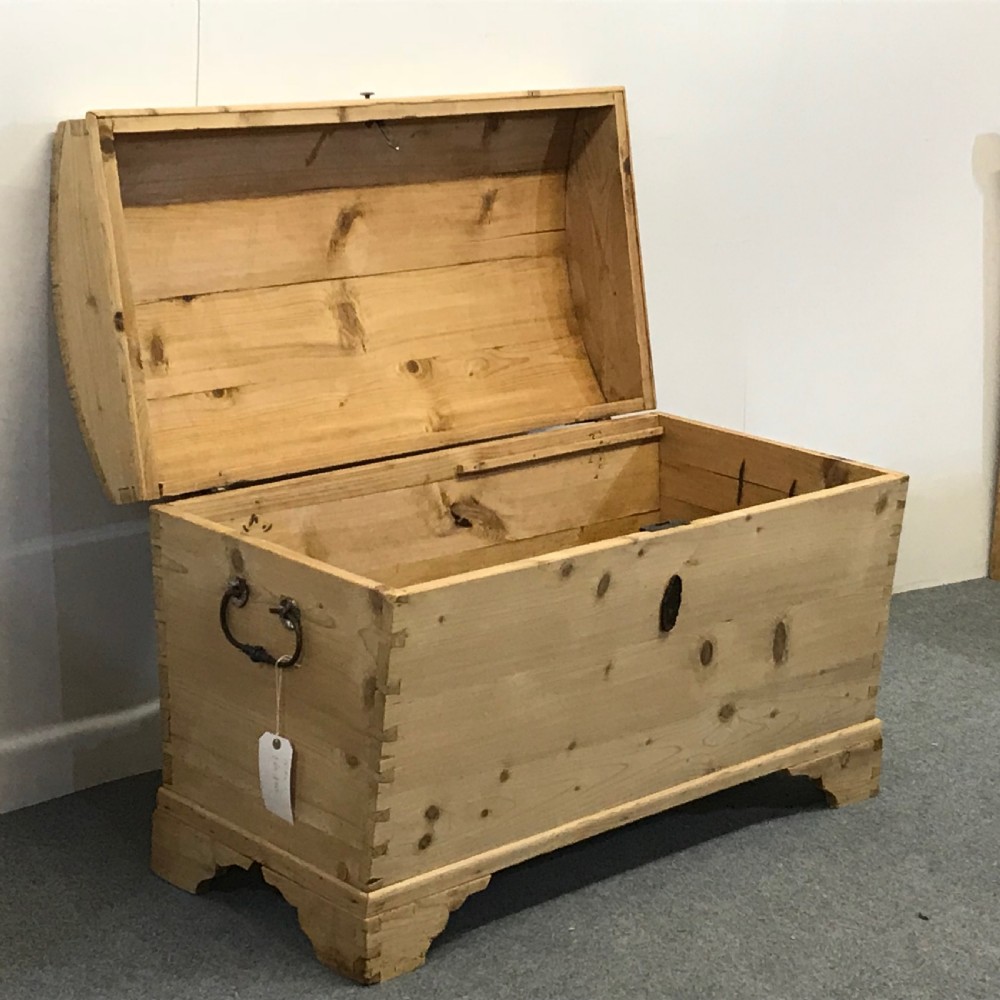 19TH CENTURY LINEN CHEST  View V