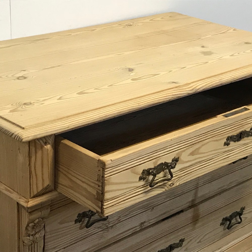 ANTIQUE PINE CHEST OF 4 DRAWERS View IV