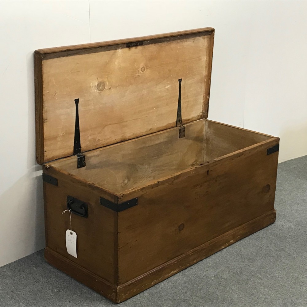 EARLY VICTORIAN PINE CHEST  View V