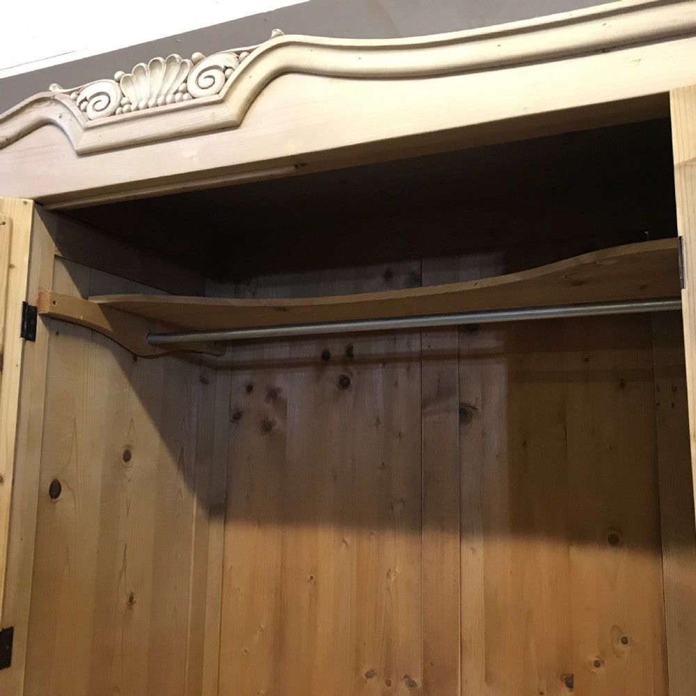 LARGE ANTIQUE PINE TRIPLE DOOR WARDROBE WITH MIRROR View V
