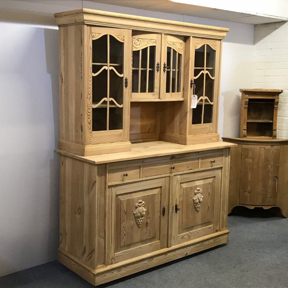 LARGE ANTIQUE PINE  DISPLAY DRESSER View II