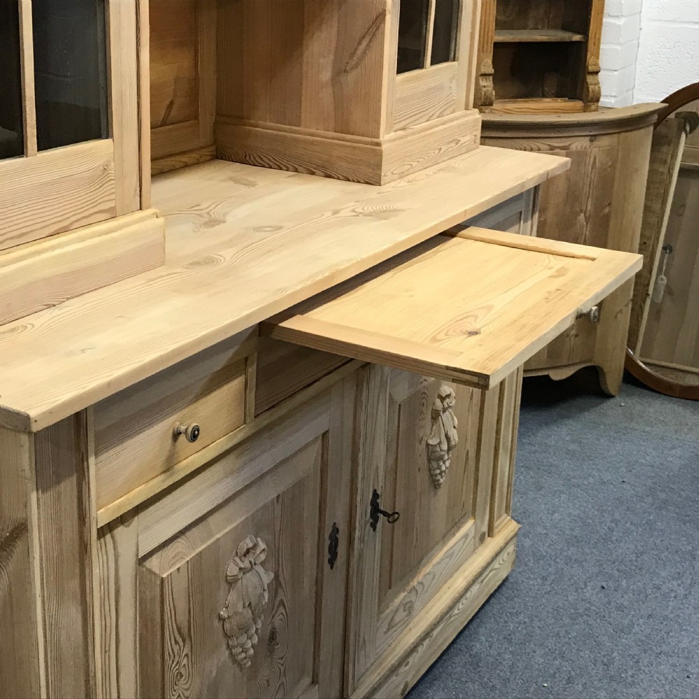 LARGE ANTIQUE PINE  DISPLAY DRESSER View VI