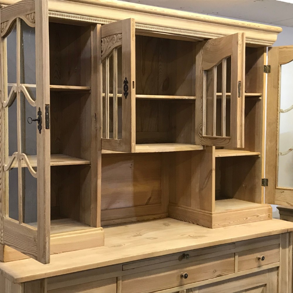 LARGE ANTIQUE PINE  DISPLAY DRESSER View VIII