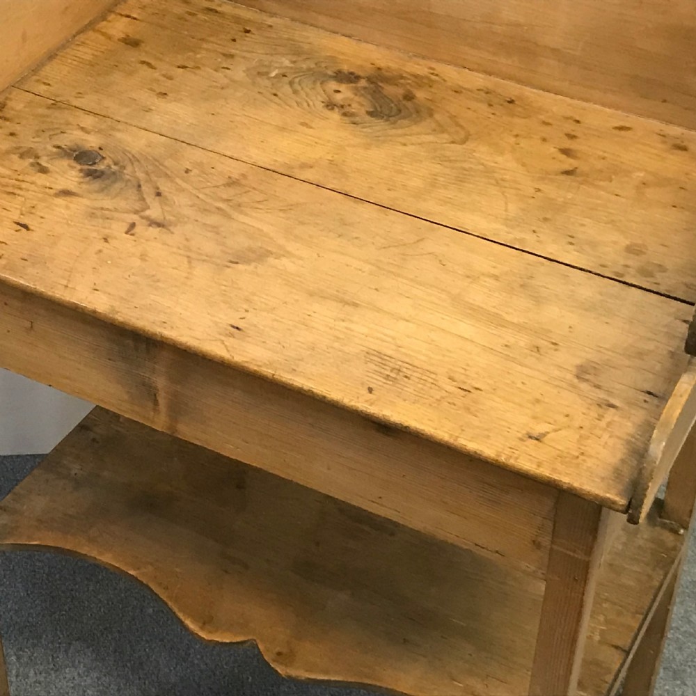 SMALL VICTORIAN PINE WASH STAND  View IV