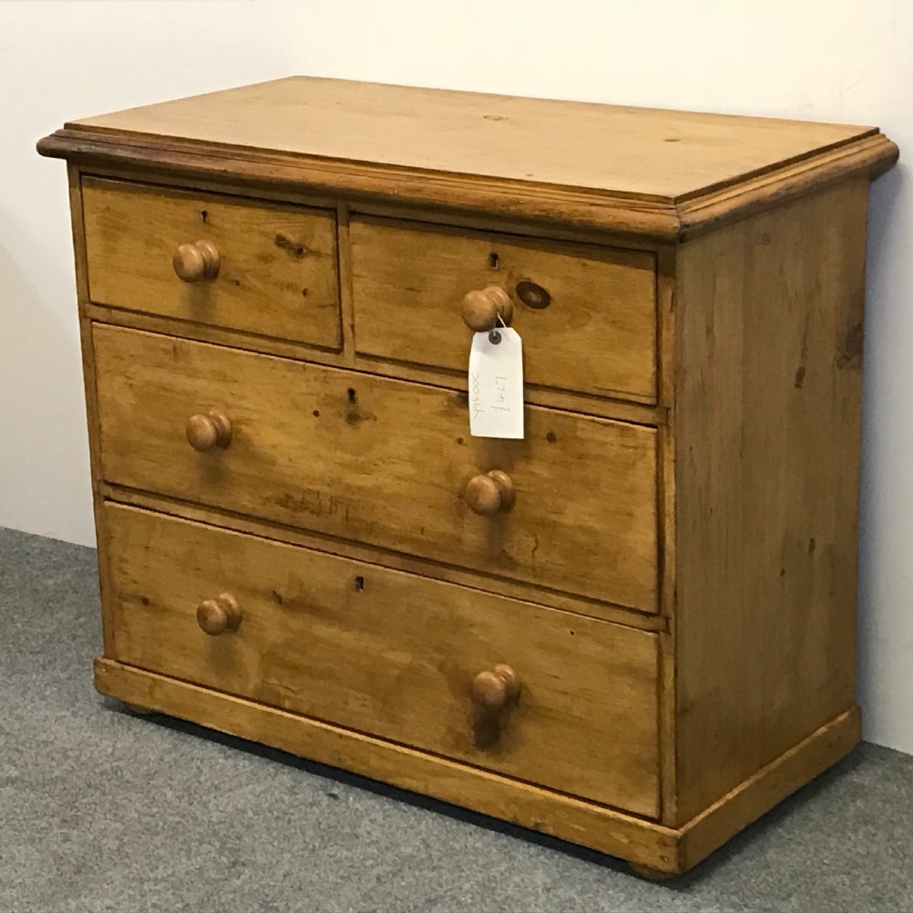 Small Victorian Pine Chest of Drawers View III