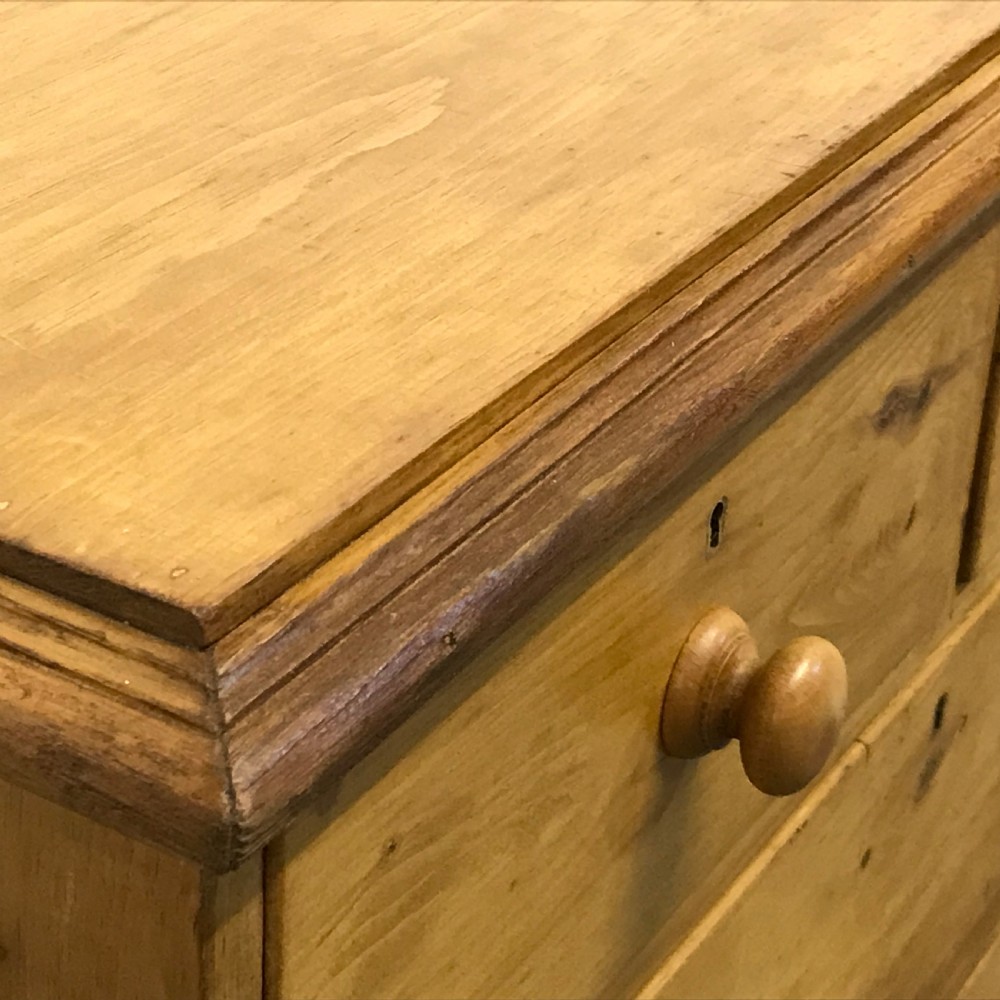Small Victorian Pine Chest of Drawers View V