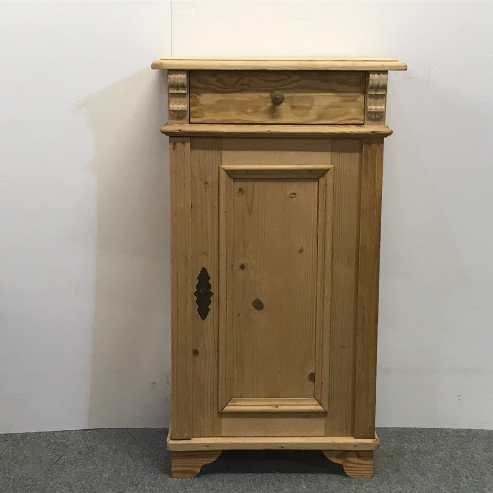 SMALL & SHALLOW ANTIQUE PINE BEDSIDE CUPBOARD
