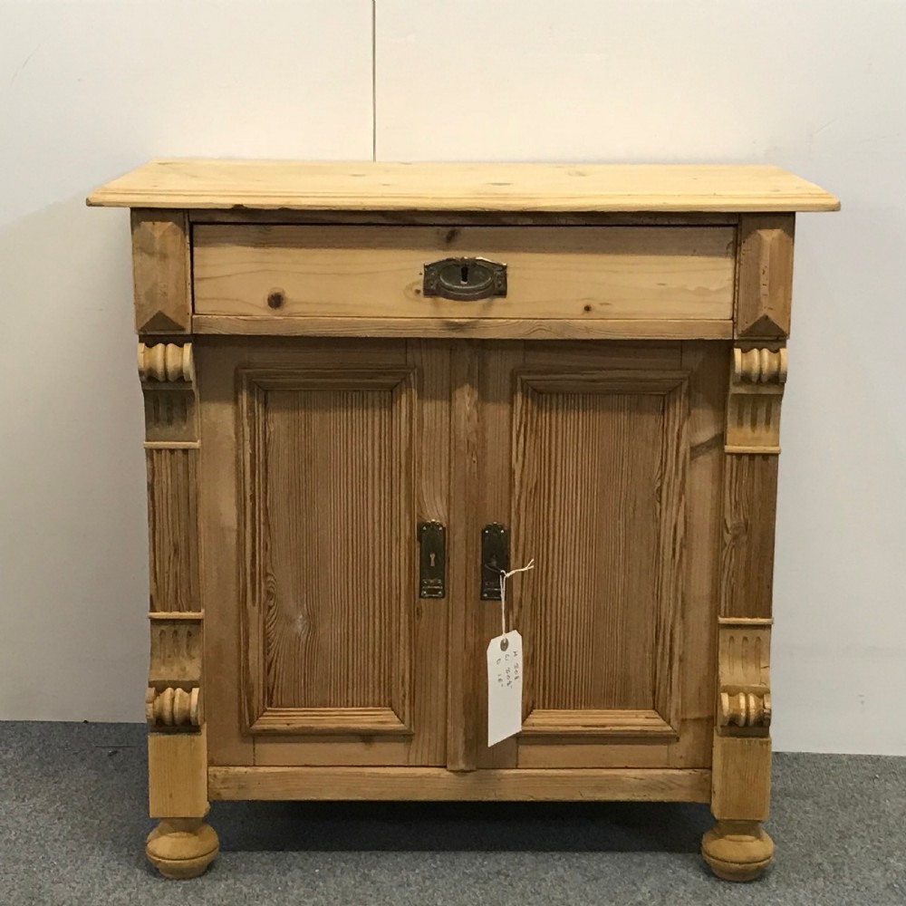 CHARMING ANTIQUE PINE BEDSIDE CUPBOARD