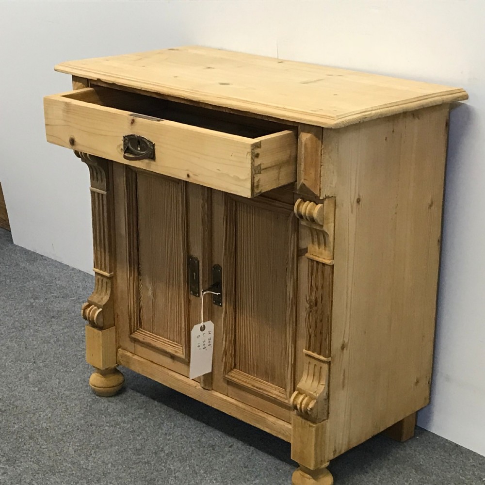 CHARMING ANTIQUE PINE BEDSIDE CUPBOARD View IV