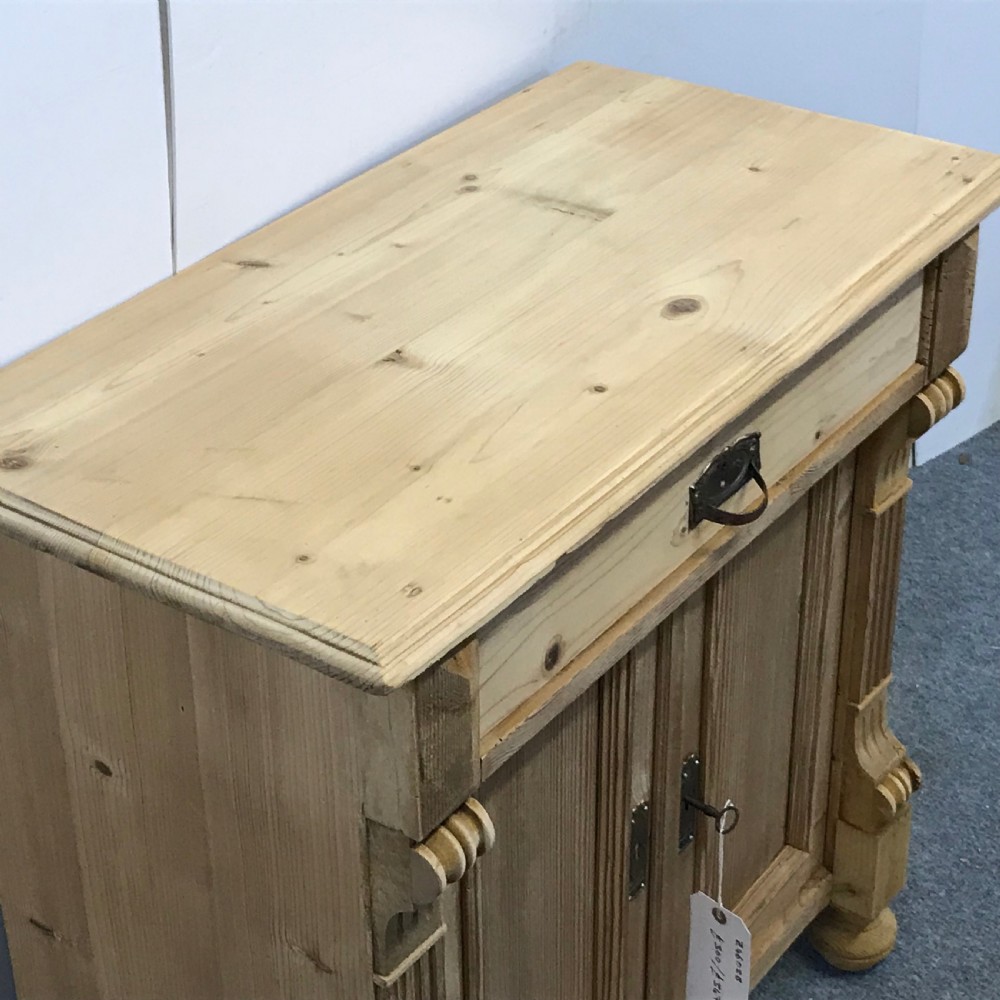 CHARMING ANTIQUE PINE BEDSIDE CUPBOARD View V