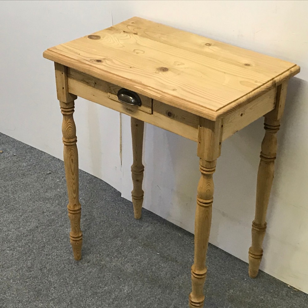 SMALL ANTIQUE PINE  SIDE TABLE View III