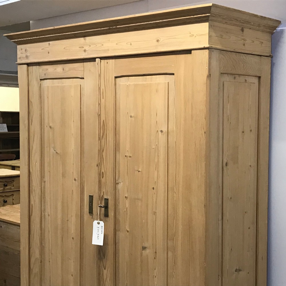 SMALL ANTIQUE PINE DOUBLE WARDROBE  View IV