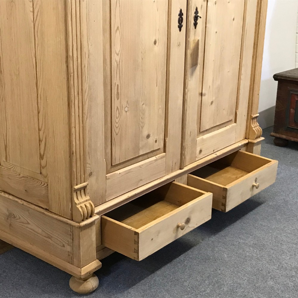 ANTIQUE PINE DOUBLE WARDROBE WITH BOTTOM DRAWERS View III