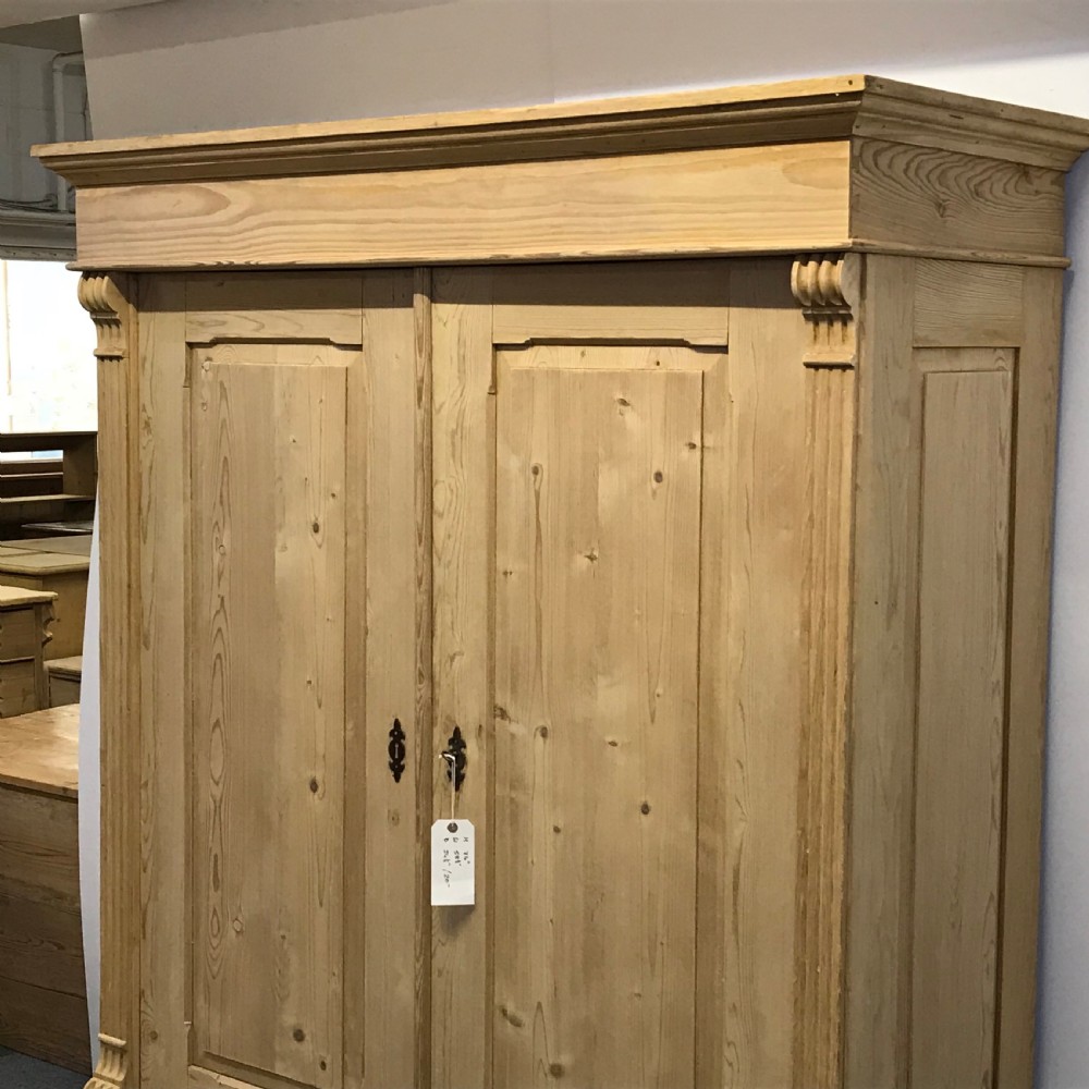 ANTIQUE PINE DOUBLE WARDROBE WITH BOTTOM DRAWERS View IV