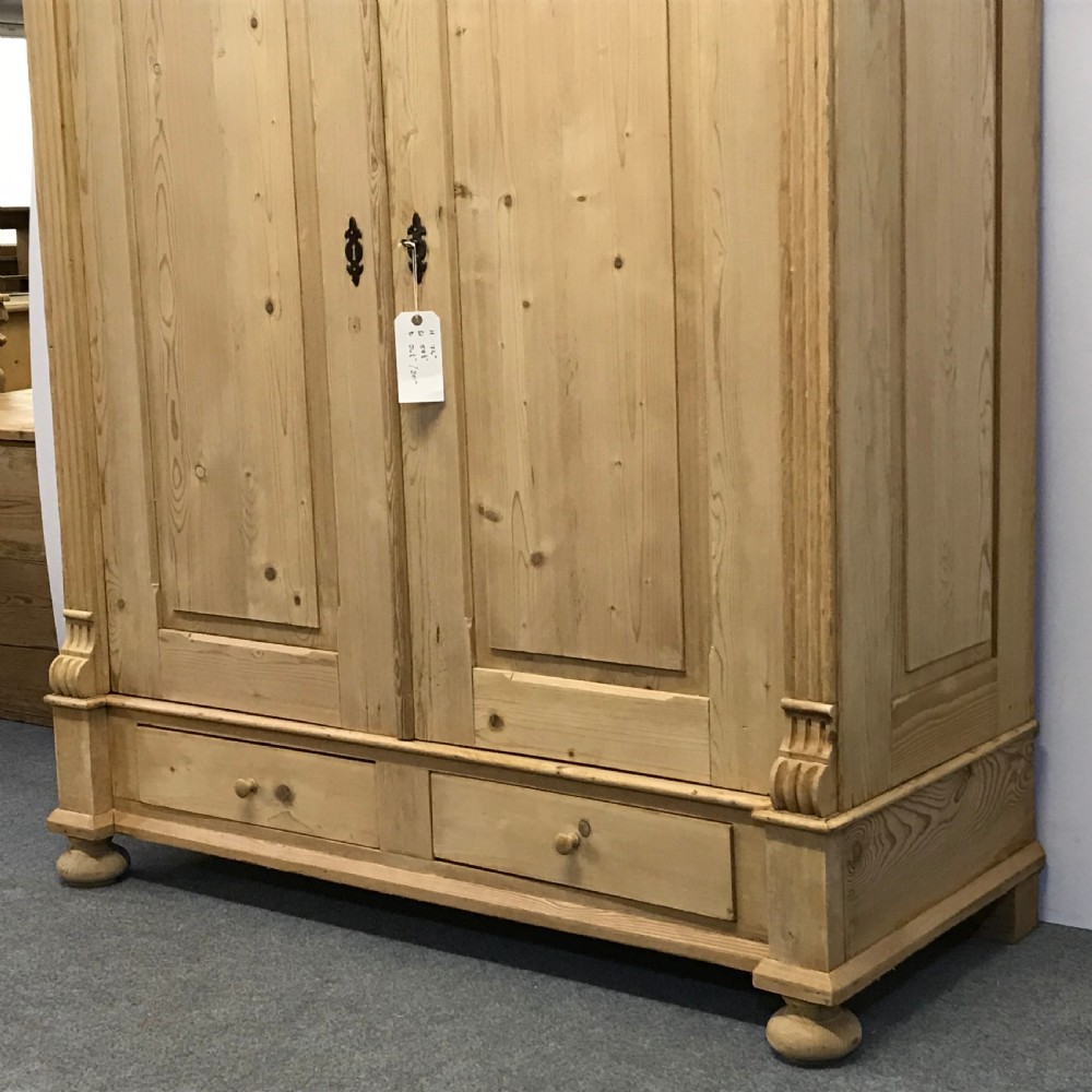 ANTIQUE PINE DOUBLE WARDROBE WITH BOTTOM DRAWERS View V