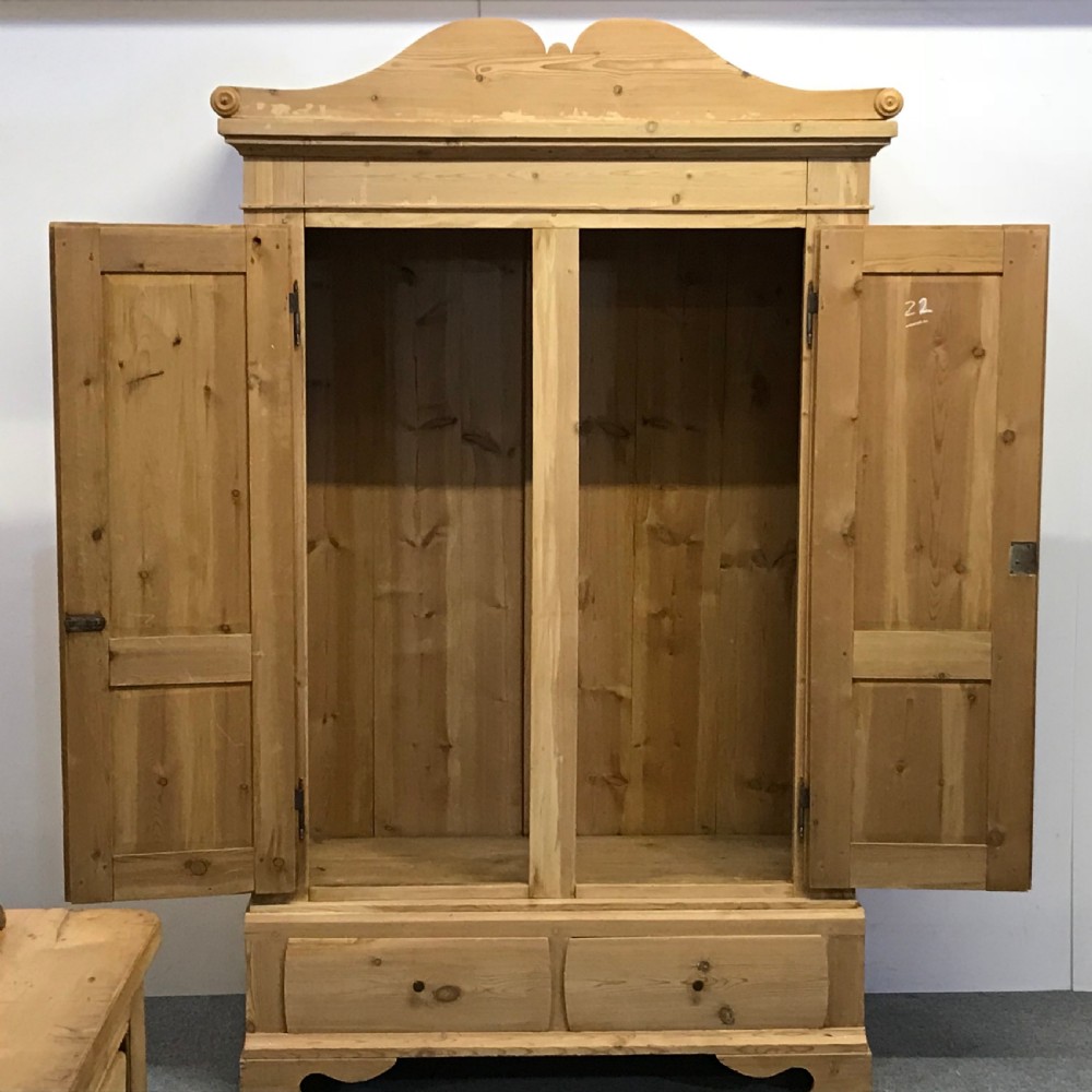SMALL DOUBLE DOOR OLD DANISH PINE WARDROBE View II